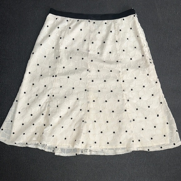 Ann Taylor Dresses & Skirts - Ann Taylor Cream and Black Patterned A-Line Skirt size 10